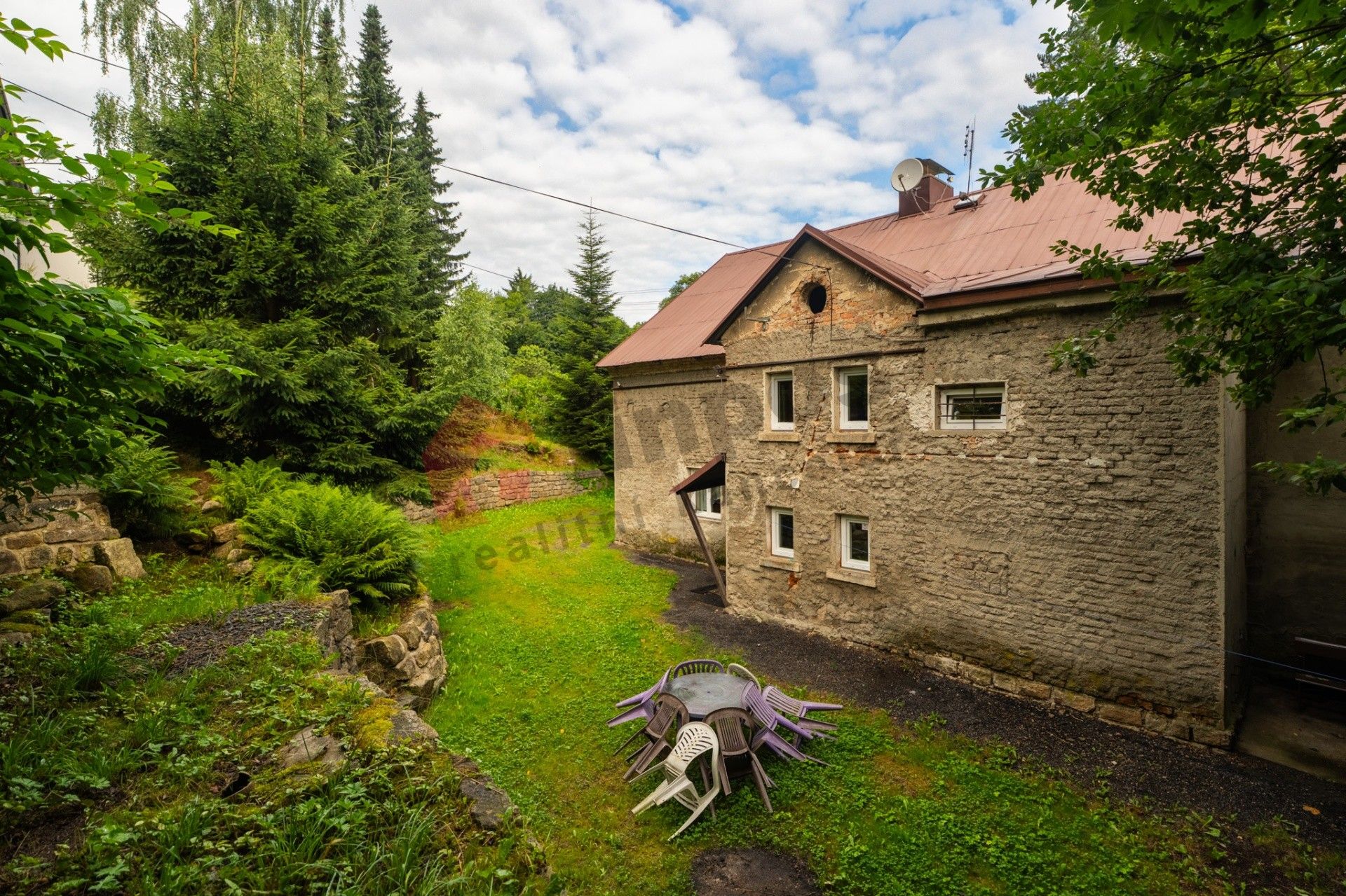 Prodej komerčního prostoru 370 m² - foto 4