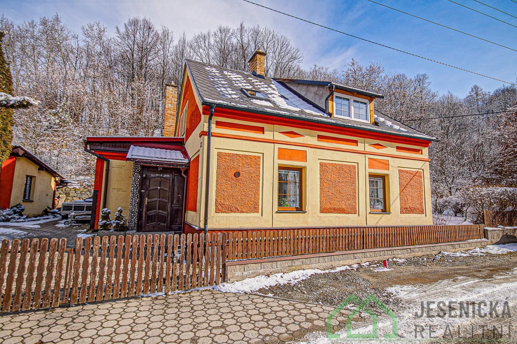 Prodej domu 336 m² - foto 1