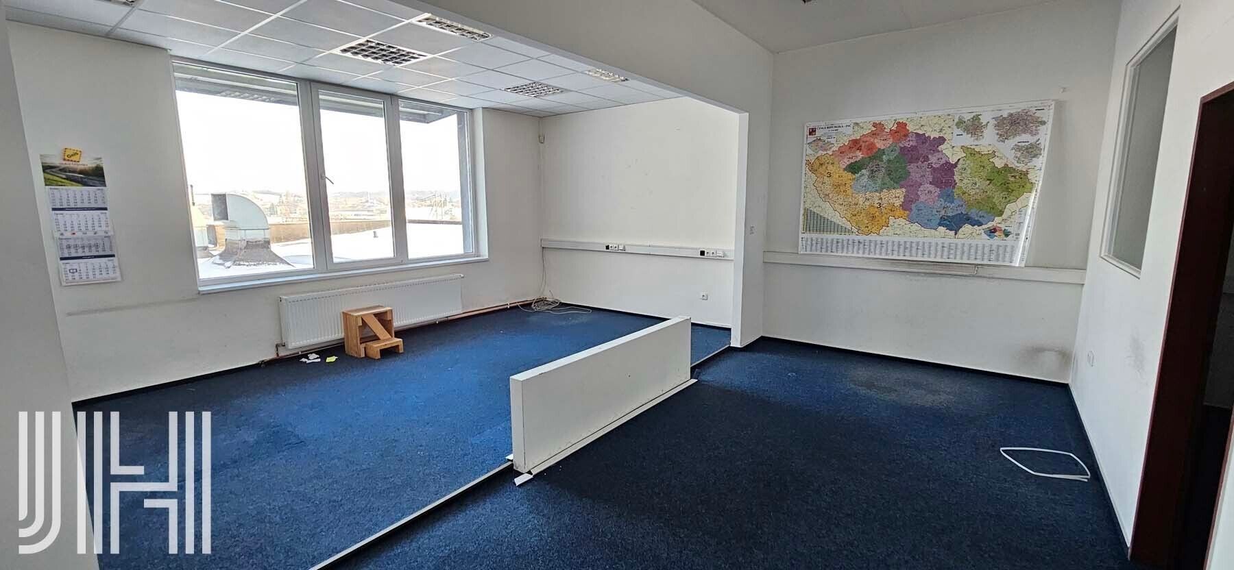 Pronájem komerčního prostoru 375 m² - foto 3
