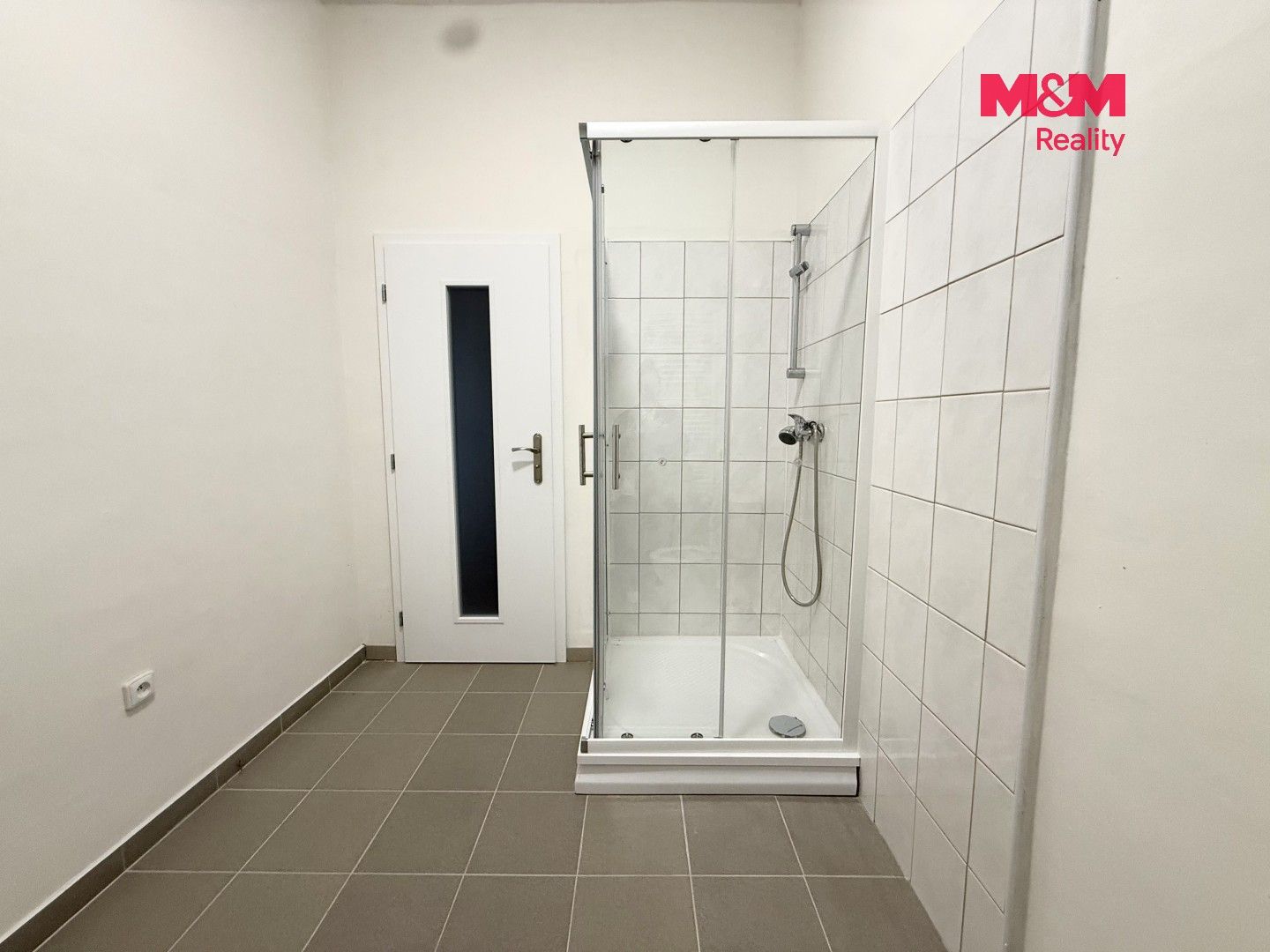 Pronájem bytu 1+1 55 m² - foto 2