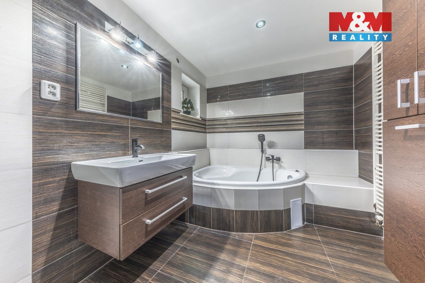 Prodej domu 190 m² - foto 3