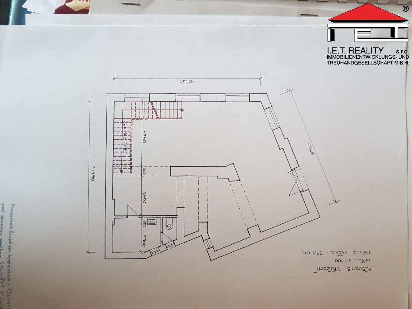 Pronájem komerčního prostoru 118 m² - foto 4