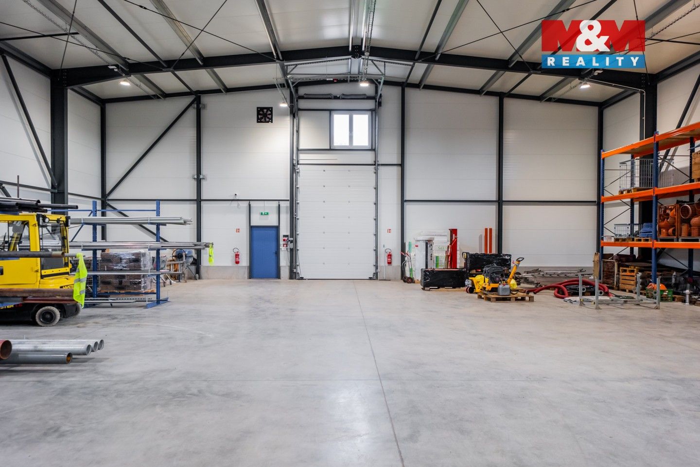 Prodej komerčního prostoru 940 m² - foto 8