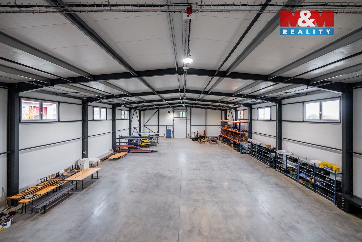 Prodej komerčního prostoru 940 m² - foto 9