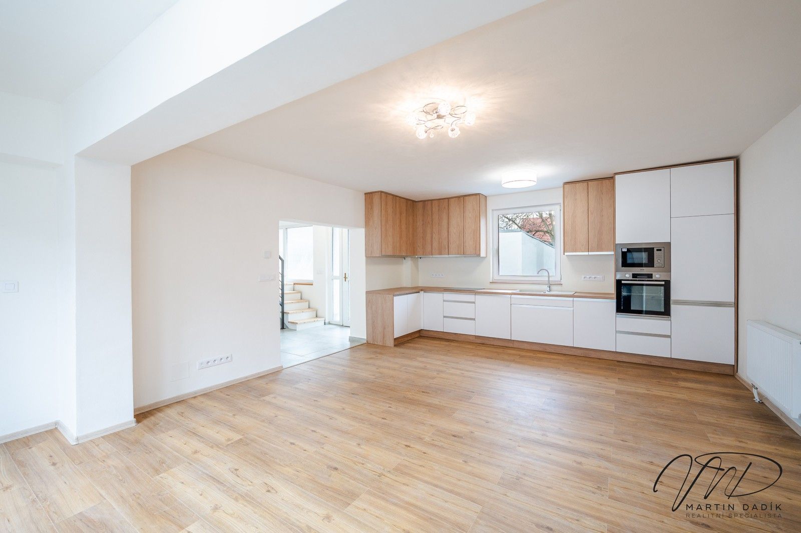 Prodej domu 188 m² - foto 1