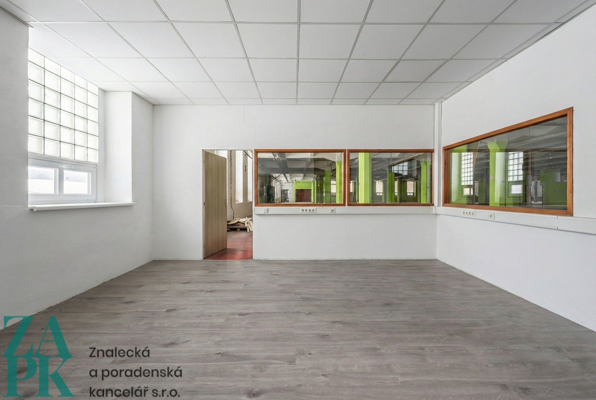 Pronájem komerčního prostoru 2069 m² - foto 3