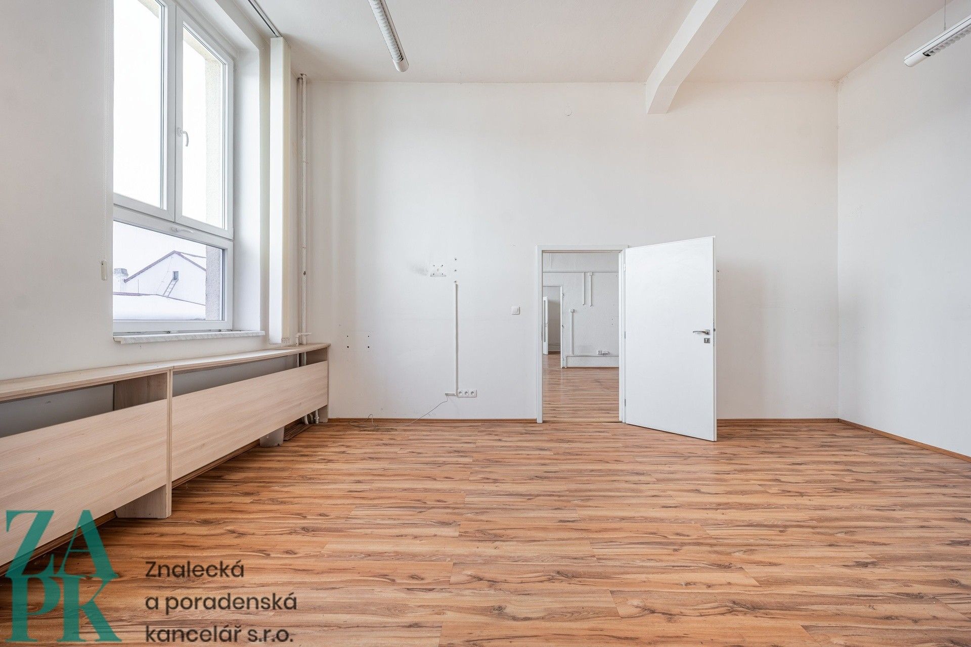 Pronájem komerčního prostoru 60 m² - foto 3