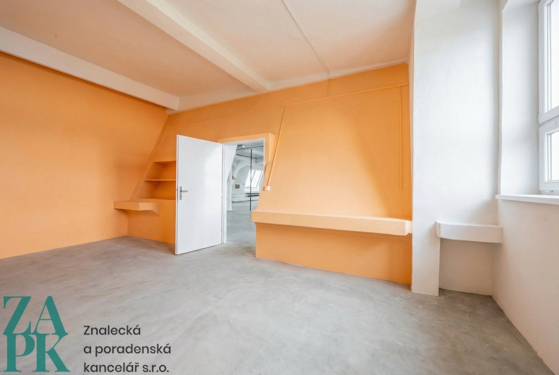 Pronájem komerčního prostoru 303 m² - foto 5