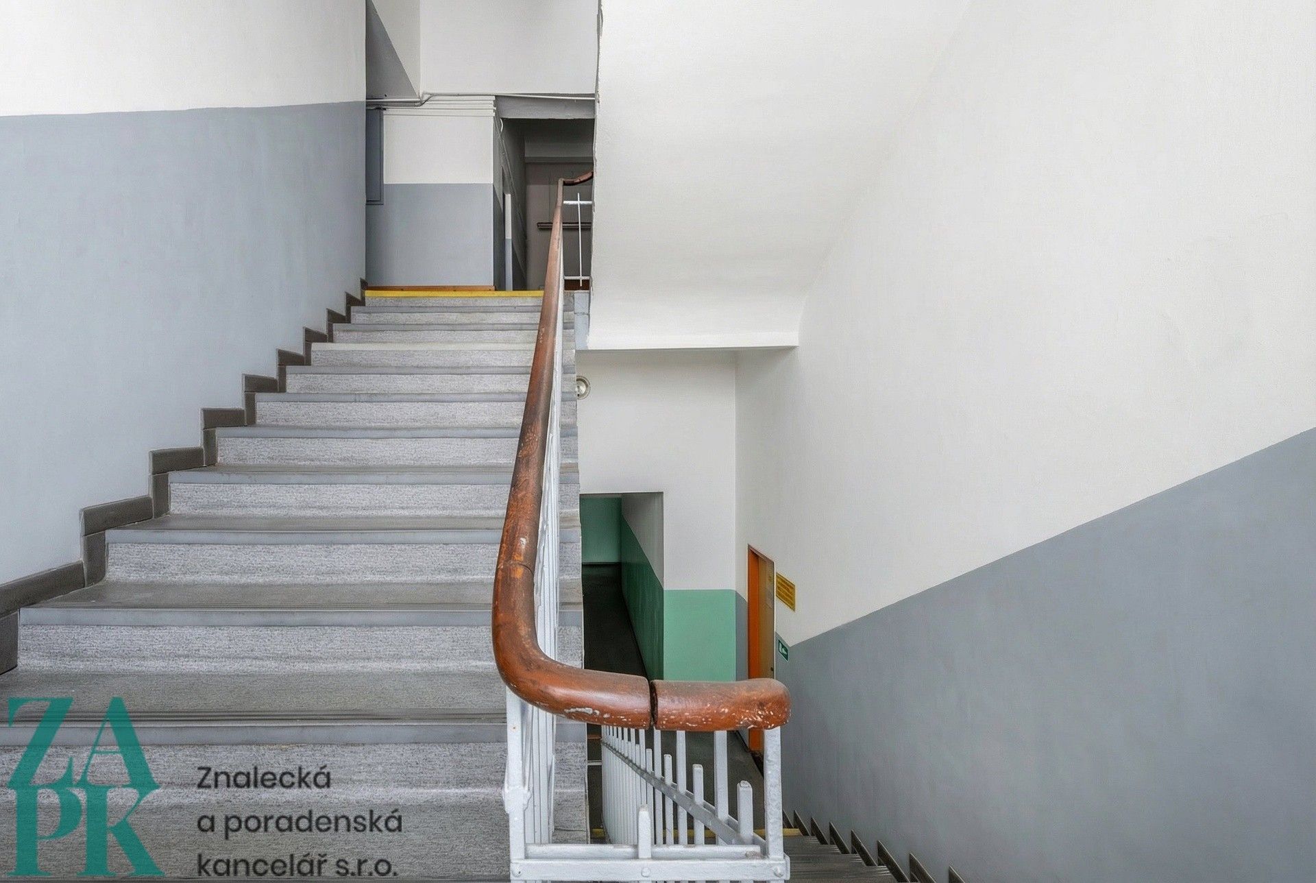 Pronájem komerčního prostoru 303 m² - foto 6