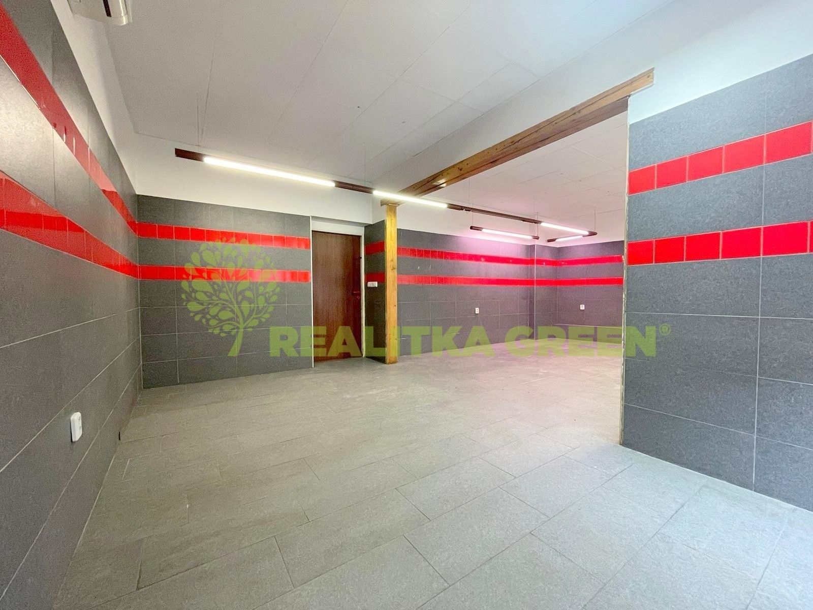 Pronájem komerčního prostoru 55 m² - foto 5