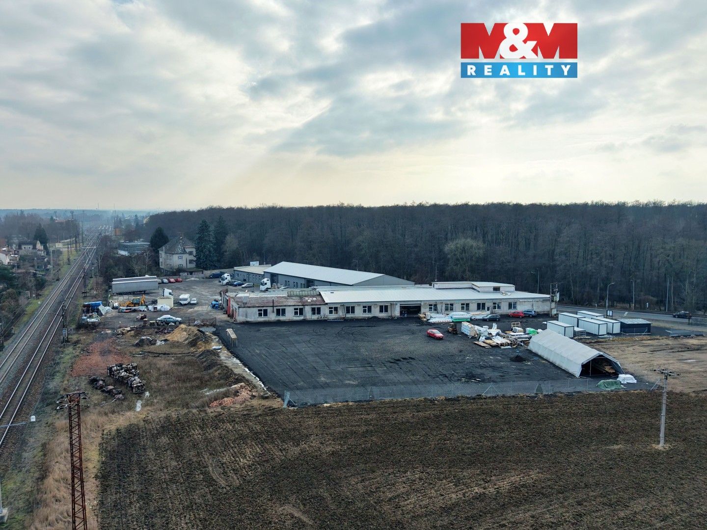Pronájem komerčního prostoru 200 m² - foto 1