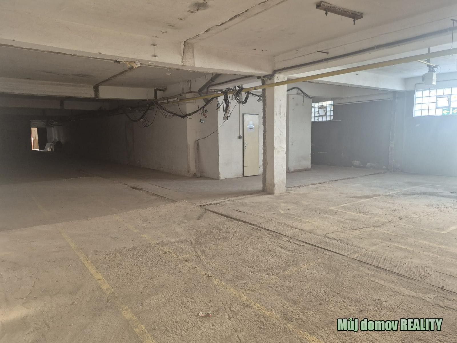 Pronájem komerčního prostoru 595 m² - foto 10