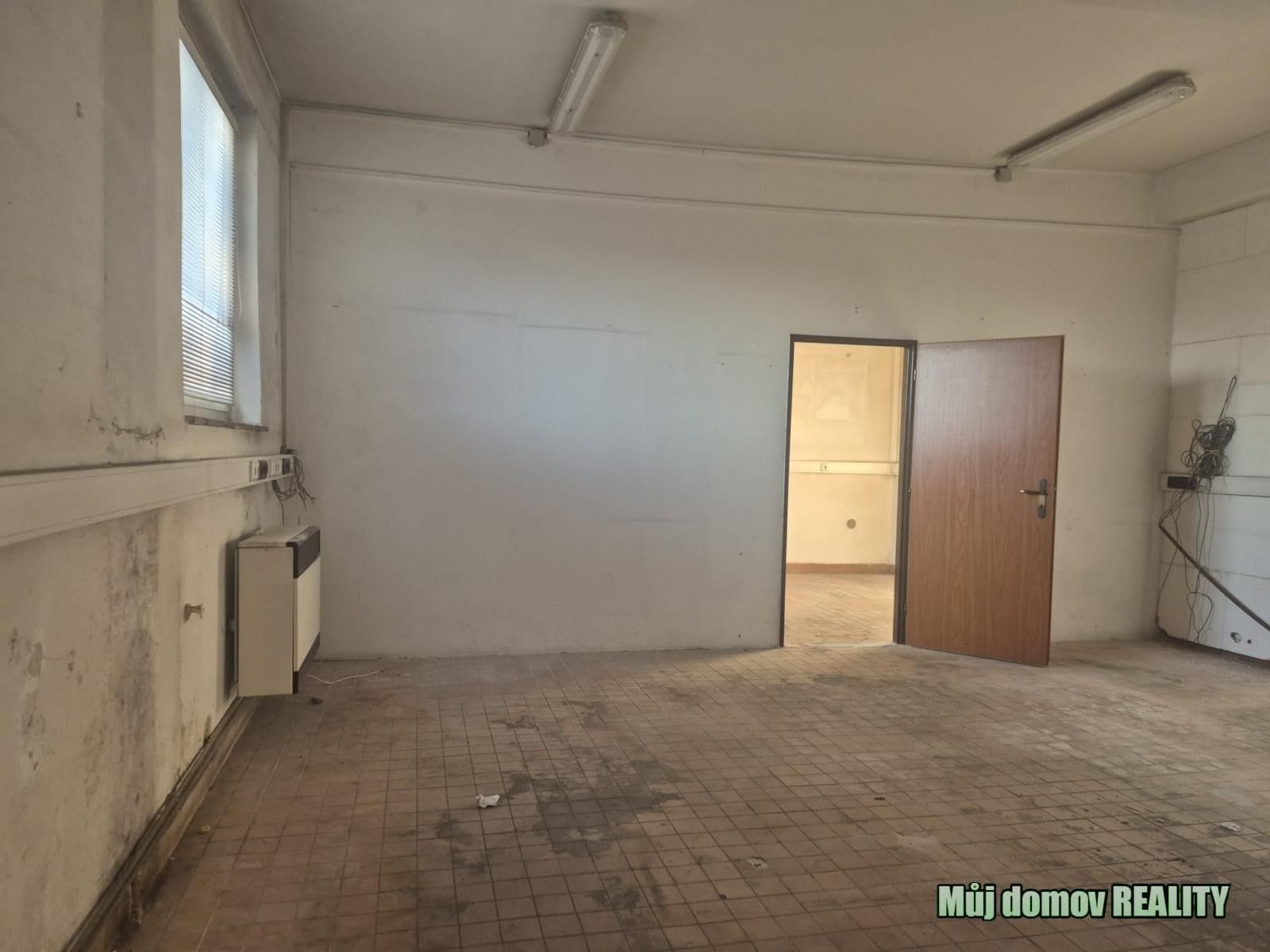 Pronájem komerčního prostoru 595 m² - foto 11