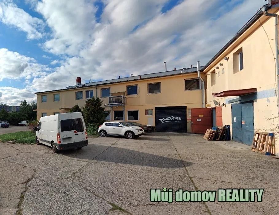 Pronájem komerčního prostoru 595 m² - foto 16