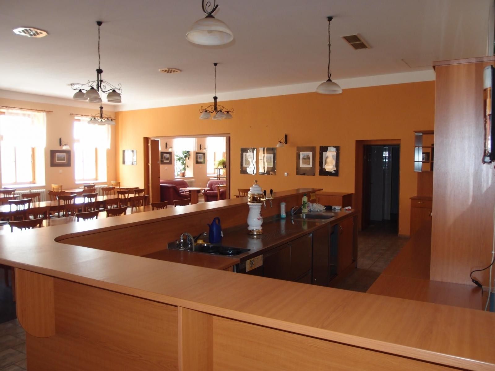 Prodej komerčního prostoru 200 m² - foto 12