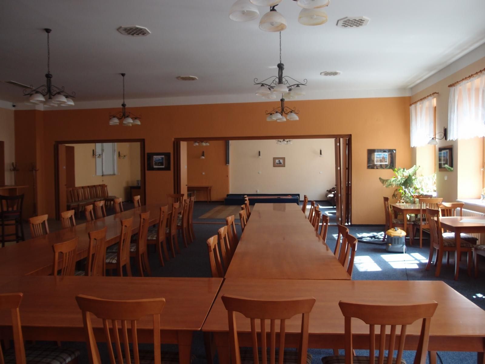 Prodej komerčního prostoru 200 m² - foto 13