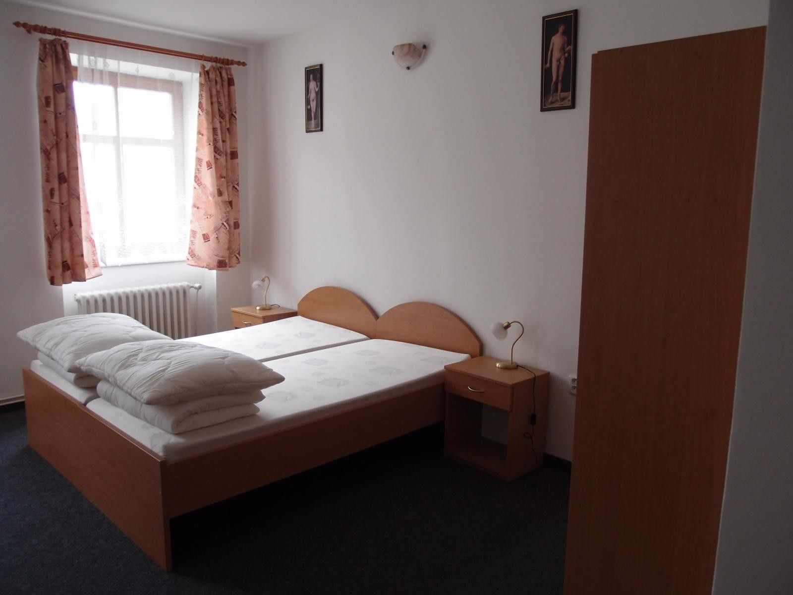 Prodej komerčního prostoru 200 m² - foto 22