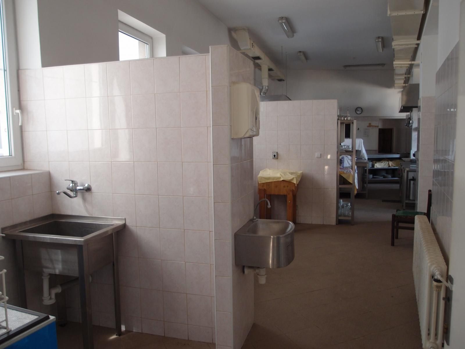 Prodej komerčního prostoru 200 m² - foto 24