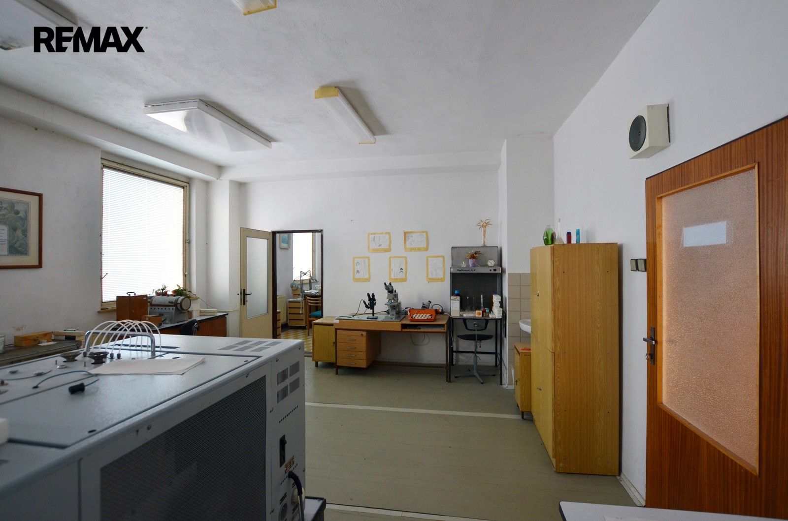 Pronájem komerčního prostoru 92 m² - foto 4