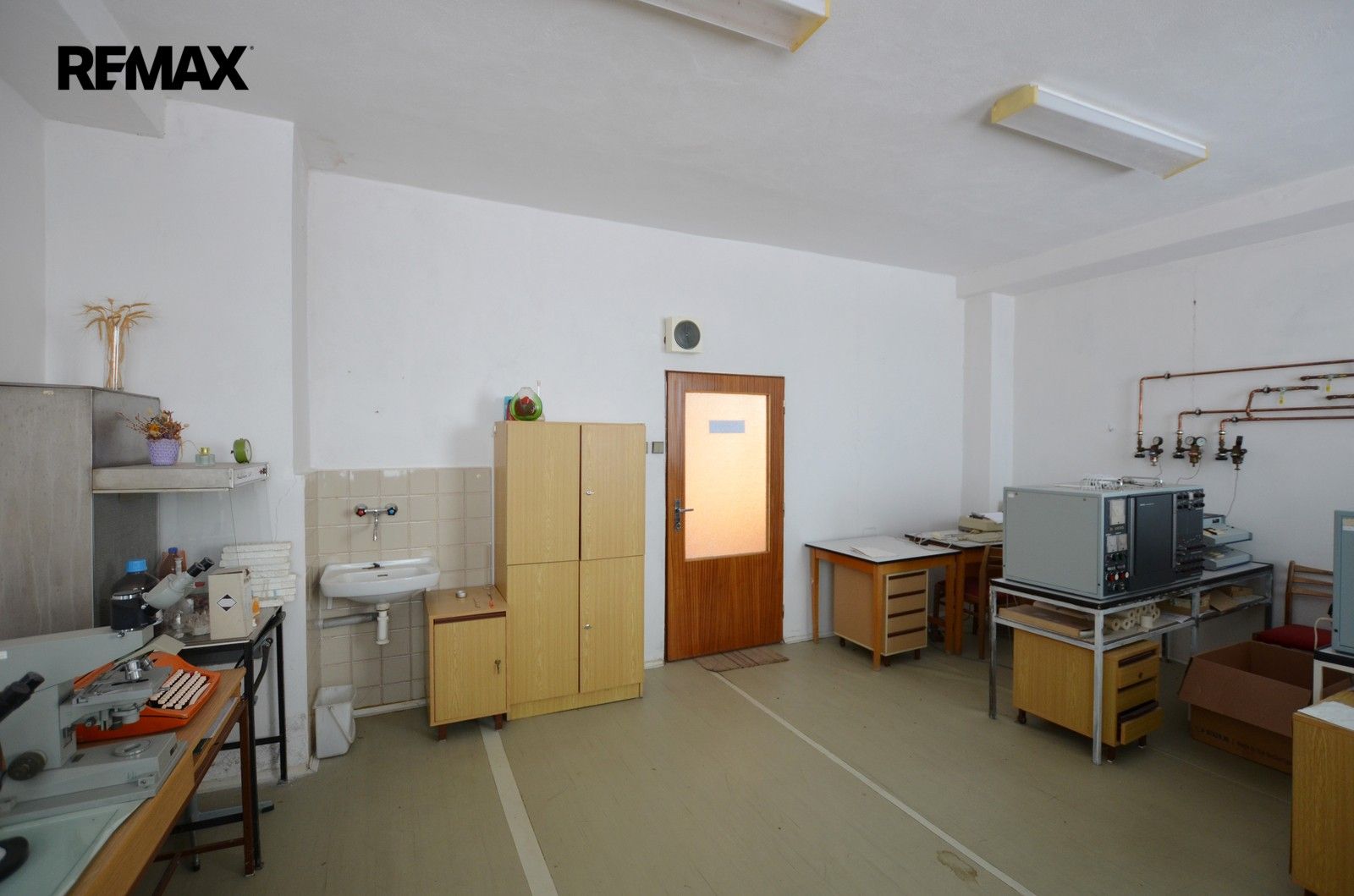 Pronájem komerčního prostoru 92 m² - foto 7