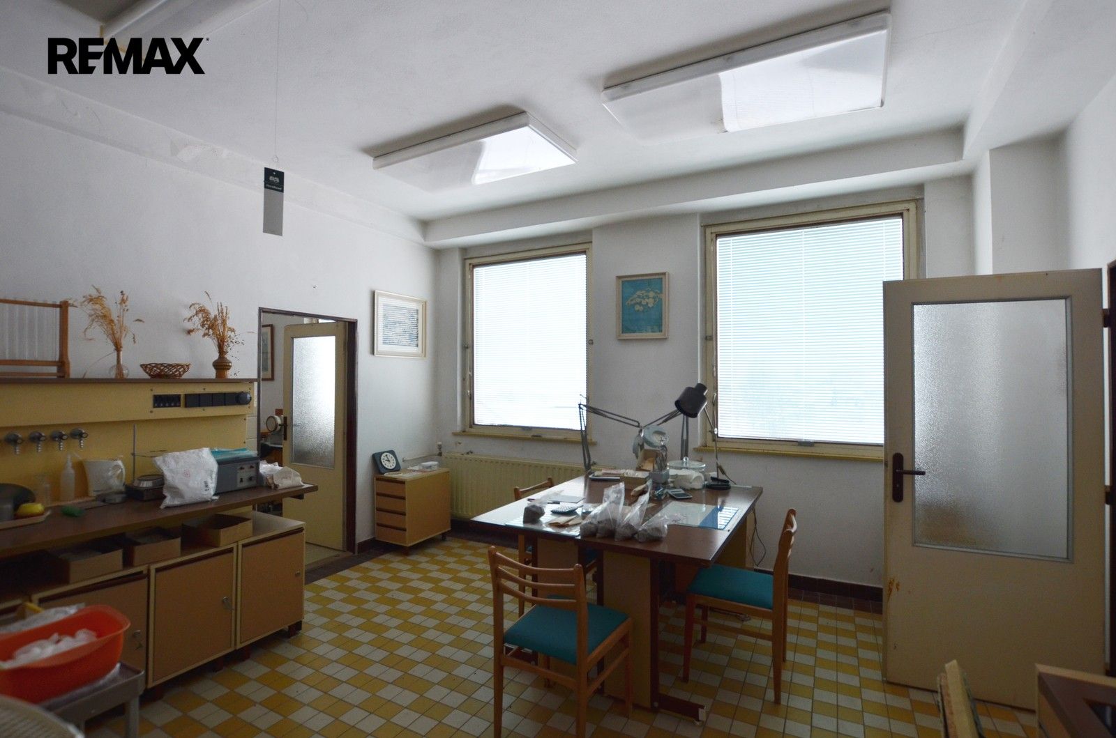 Pronájem komerčního prostoru 92 m² - foto 8