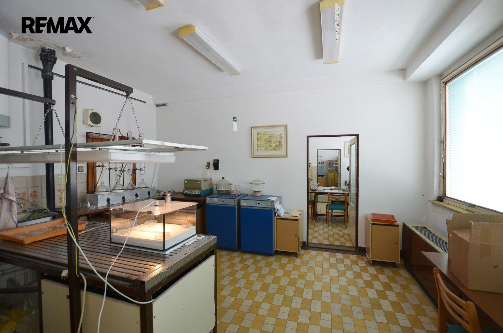 Pronájem komerčního prostoru 92 m² - foto 18