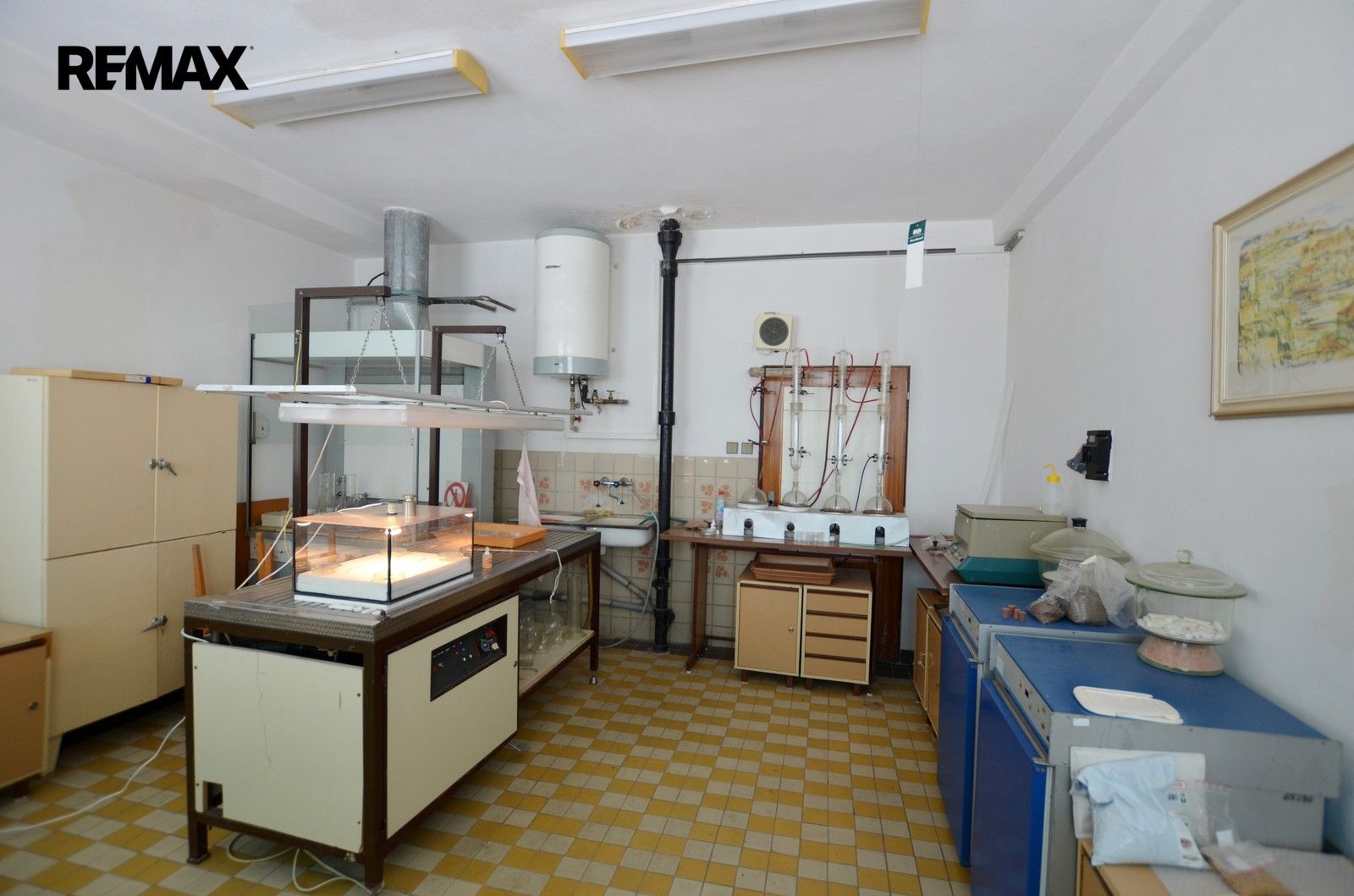 Pronájem komerčního prostoru 92 m² - foto 17