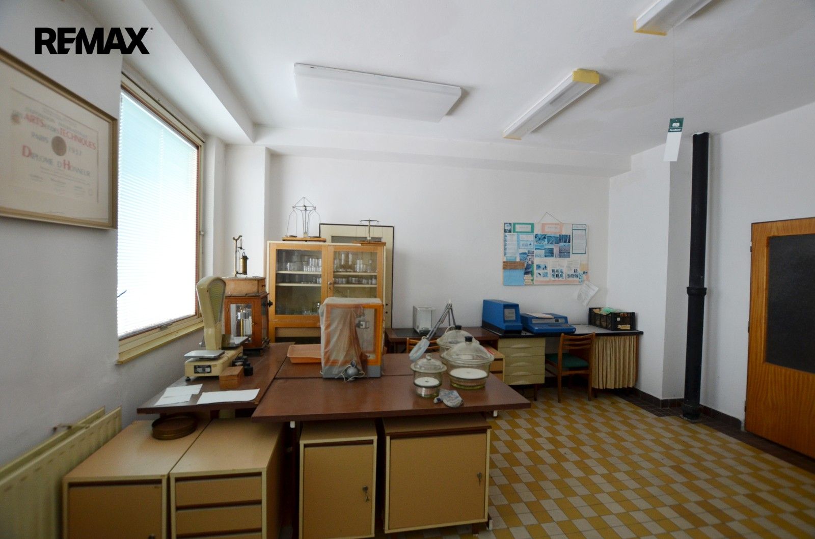 Pronájem komerčního prostoru 92 m² - foto 22