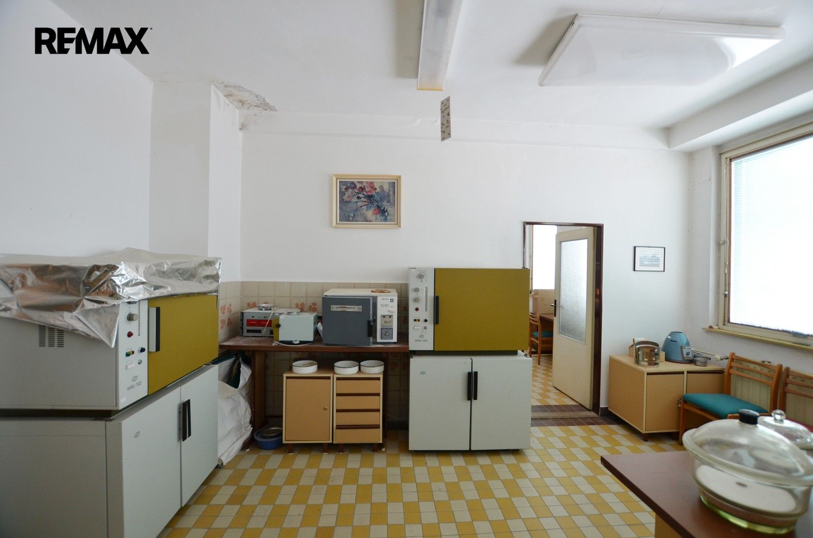 Pronájem komerčního prostoru 92 m² - foto 24