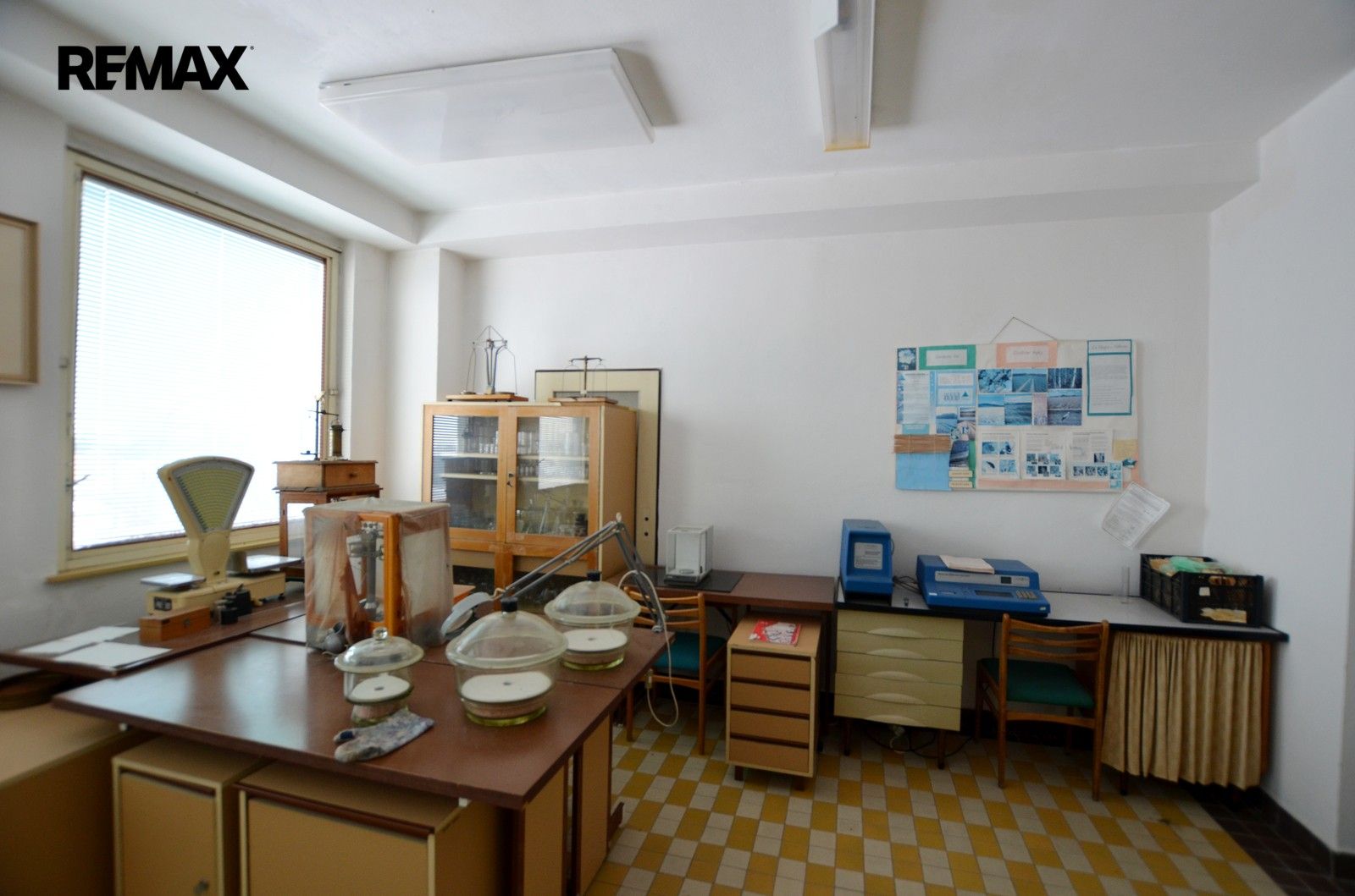 Pronájem komerčního prostoru 92 m² - foto 25
