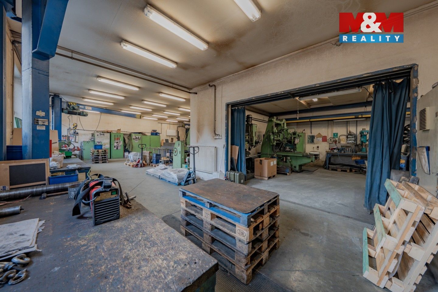 Prodej komerčního prostoru 1240 m² - foto 8