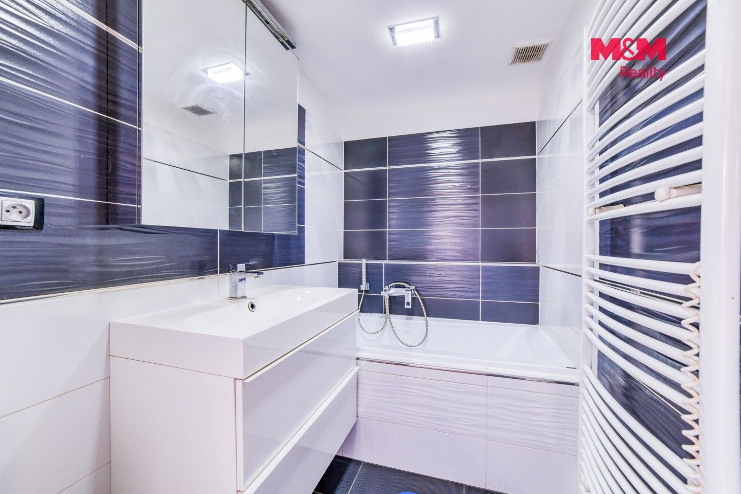 Pronájem bytu 3+1 63 m² - foto 6