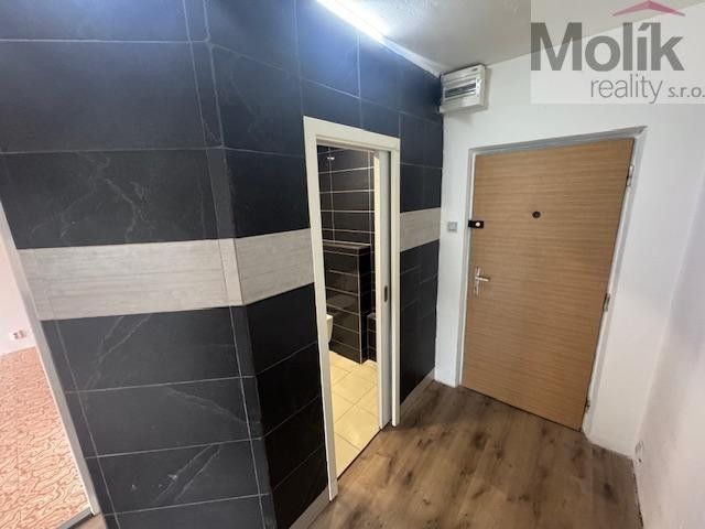 Pronájem bytu 2+kk 40 m² - foto 8