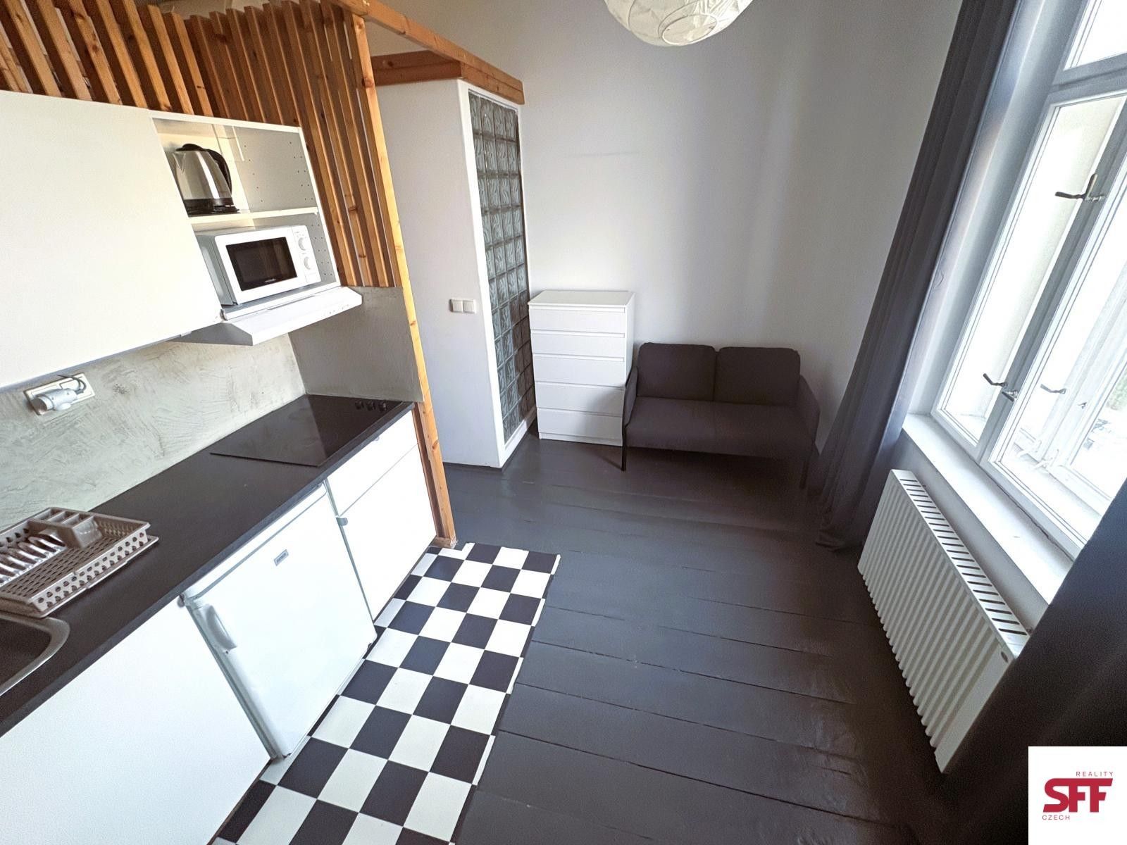 Pronájem bytu 1+kk 26 m² - foto 1