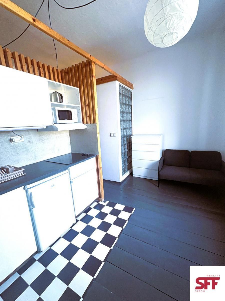 Pronájem bytu 1+kk 26 m² - foto 5