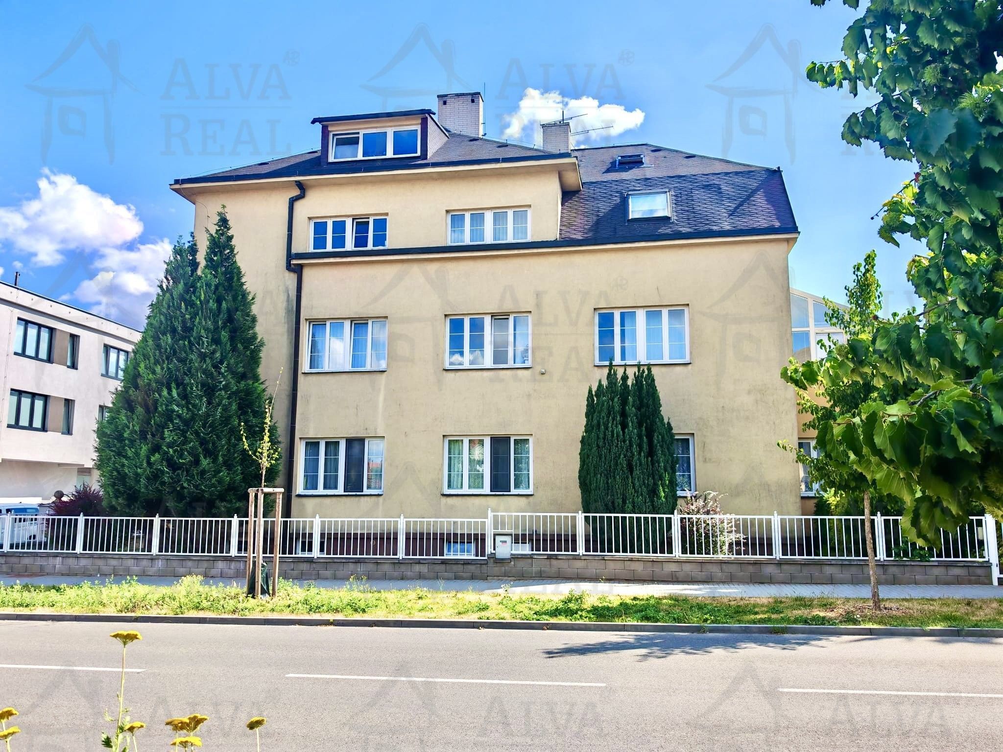 Pronájem bytu 1+kk 45 m² - foto 12