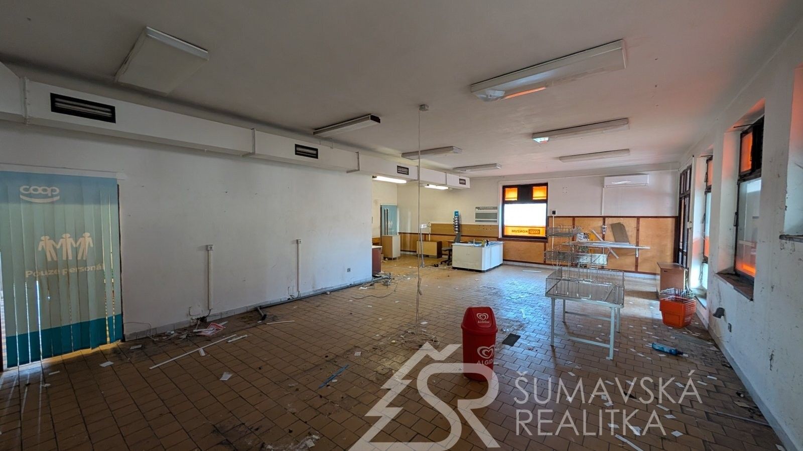 Prodej komerčního prostoru 494 m² - foto 20
