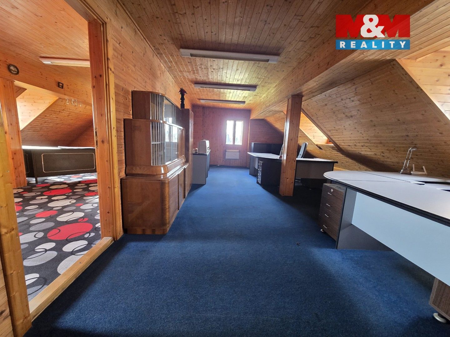 Pronájem komerčního prostoru 200 m² - foto 1