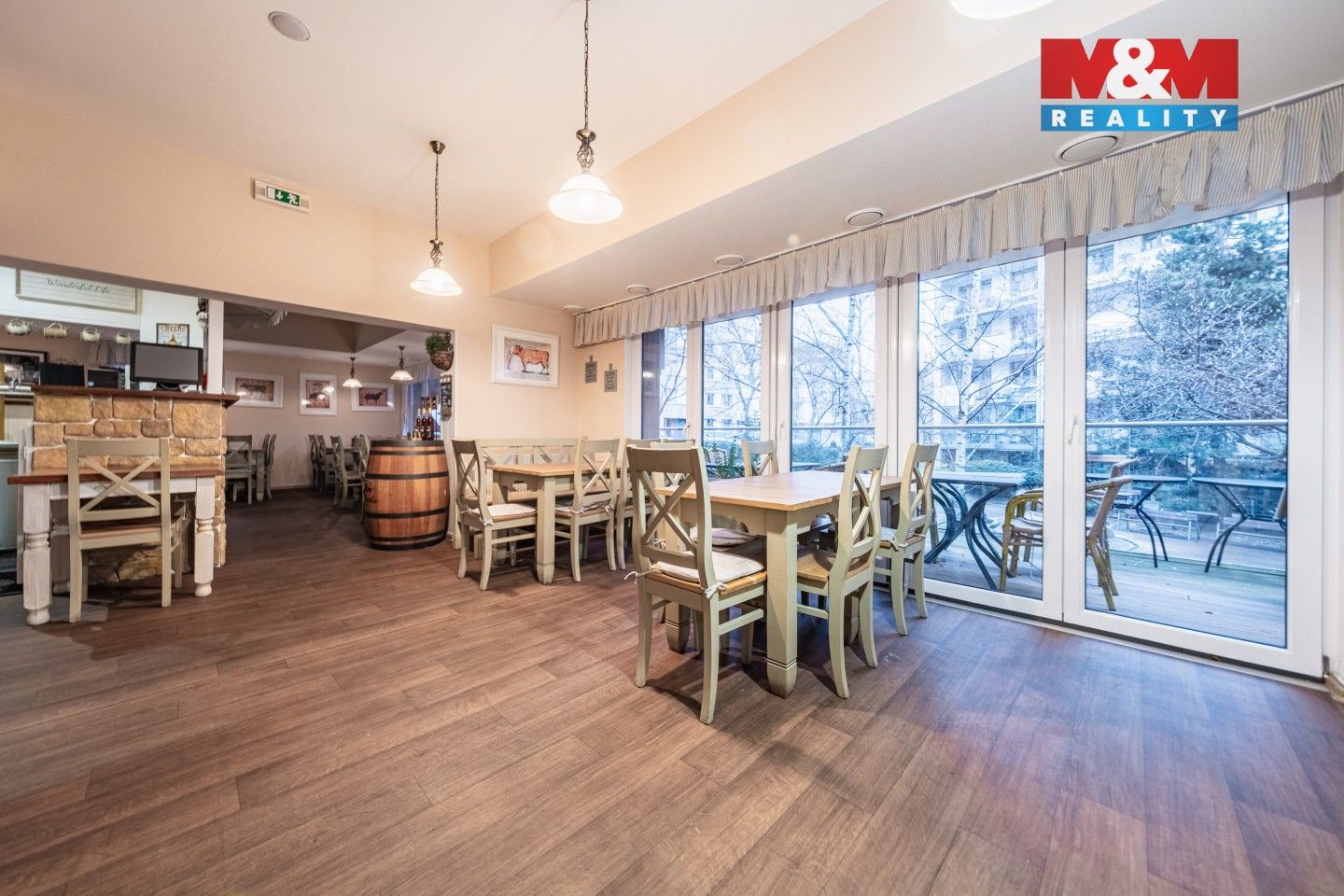 Pronájem komerčního prostoru 616 m² - foto 1