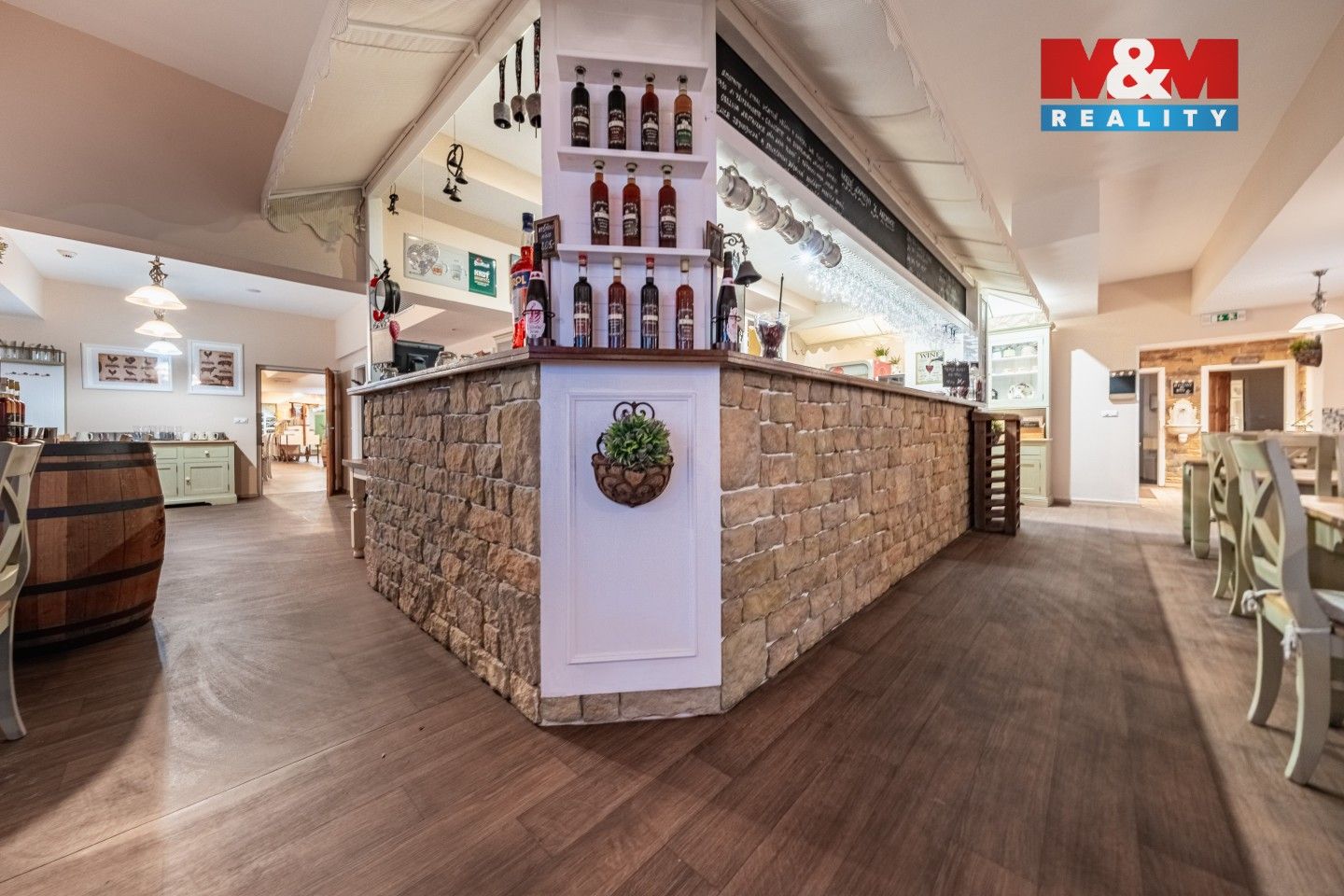 Pronájem komerčního prostoru 616 m² - foto 5