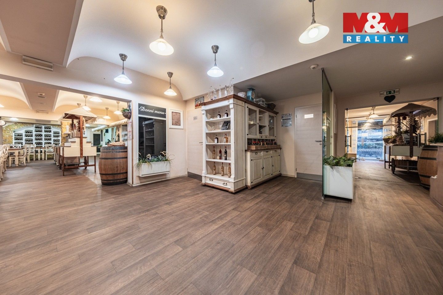 Pronájem komerčního prostoru 616 m² - foto 6