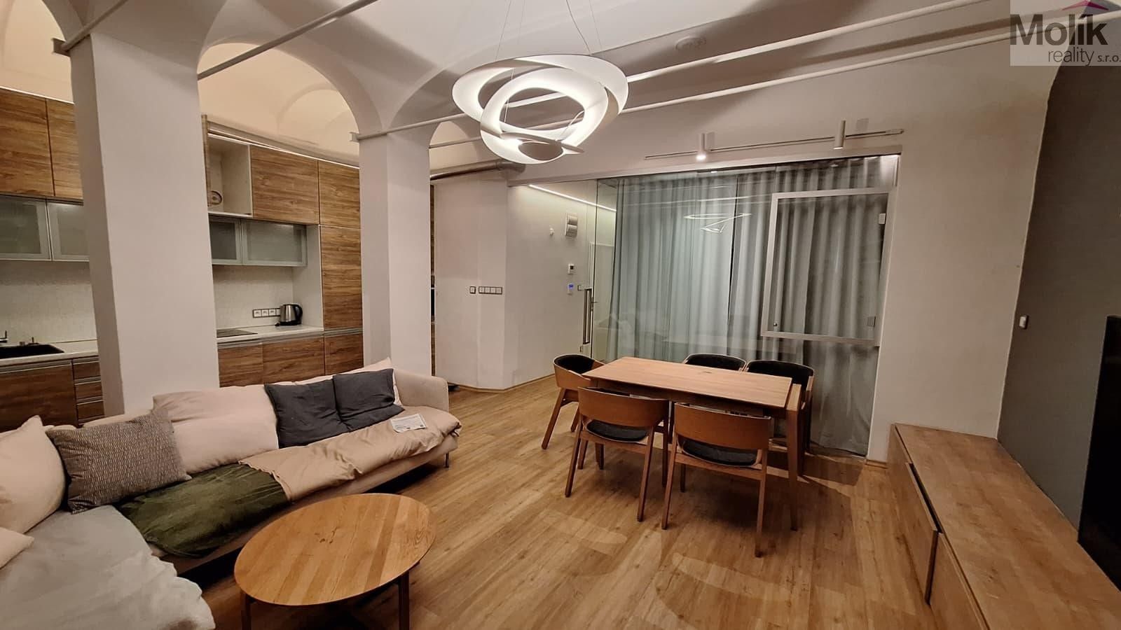 Prodej domu 425 m² - foto 3