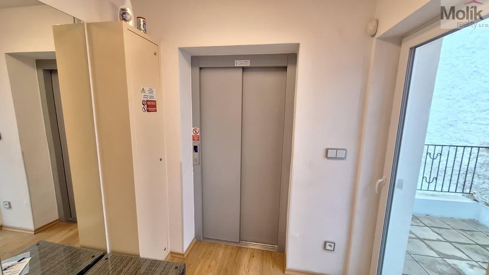 Prodej domu 425 m² - foto 18