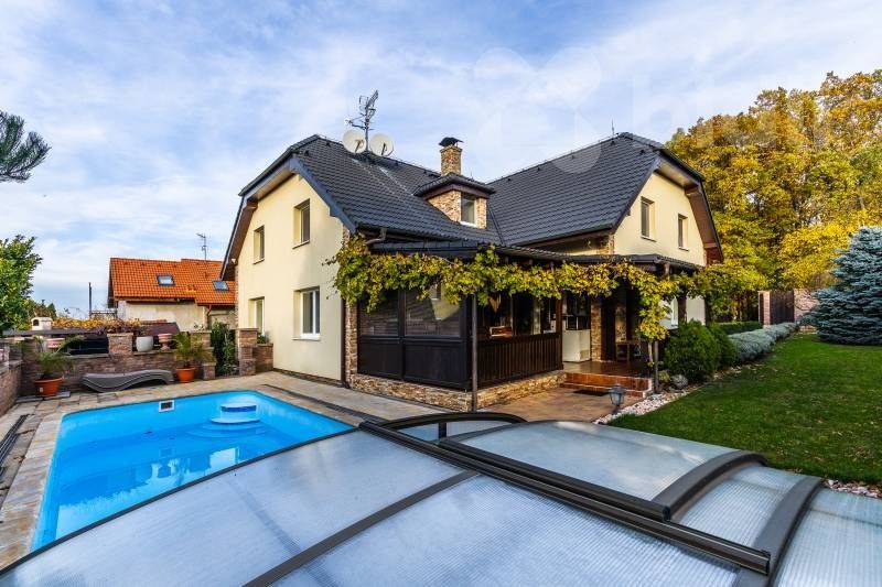 Prodej domu 283 m² - foto 1