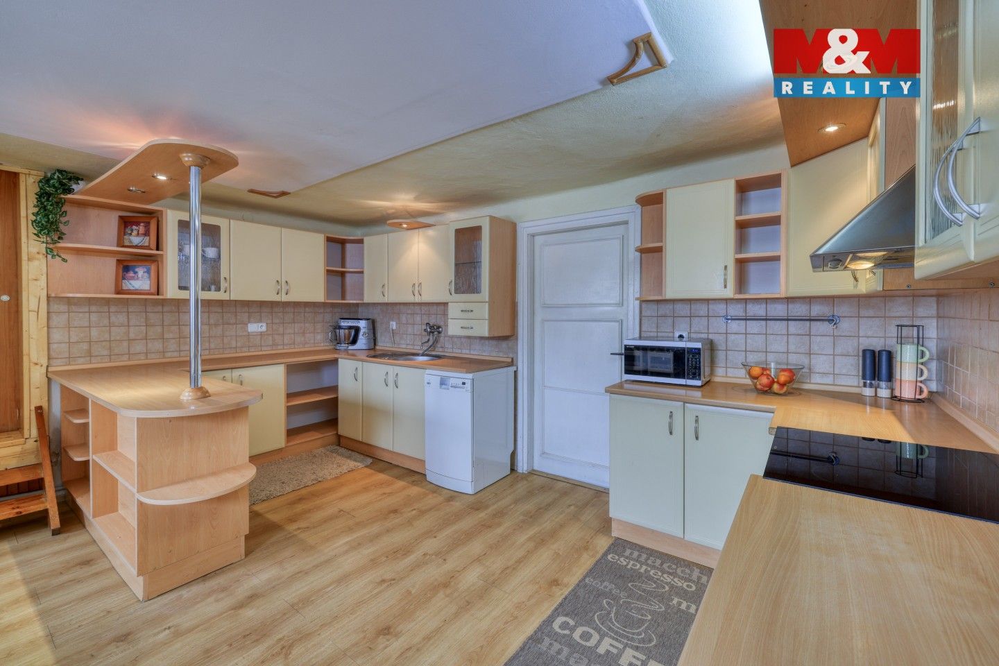 Prodej domu 192 m² - foto 1
