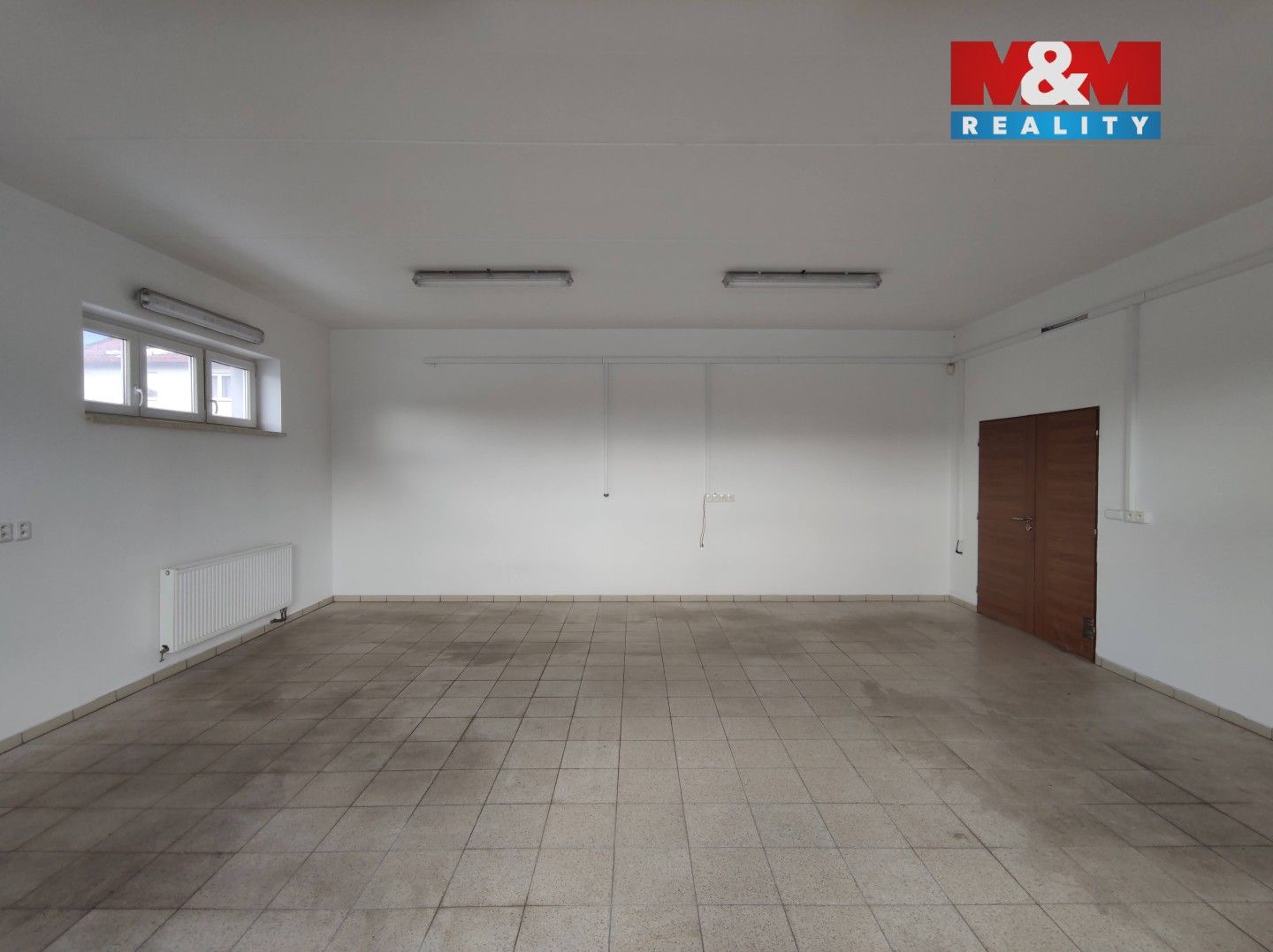Pronájem komerčního prostoru 1295 m² - foto 10