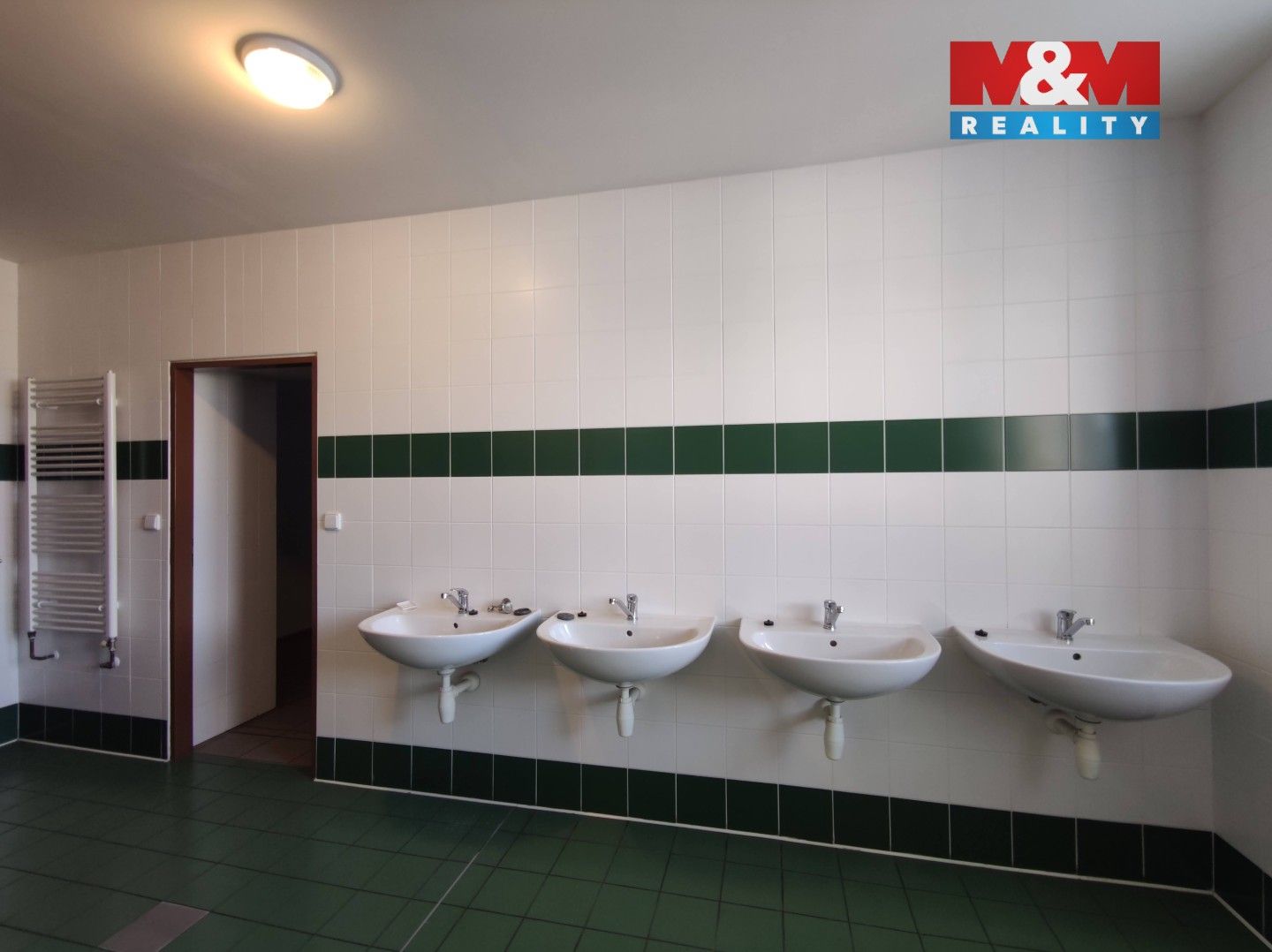 Pronájem komerčního prostoru 1295 m² - foto 15