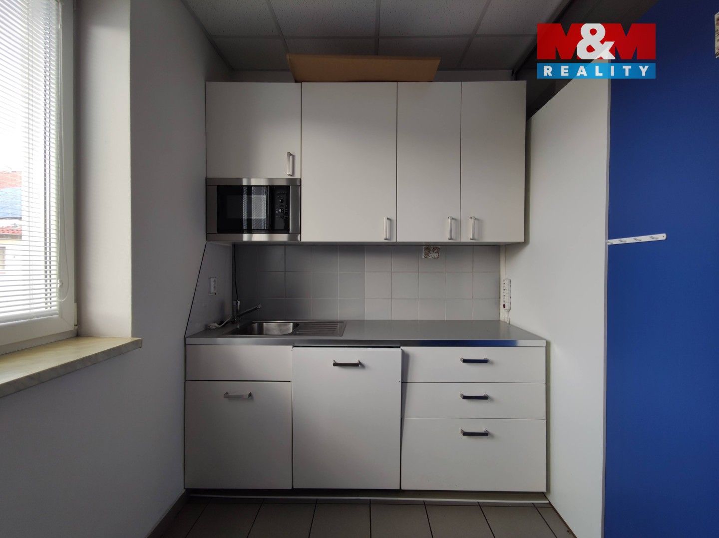 Pronájem komerčního prostoru 1295 m² - foto 19