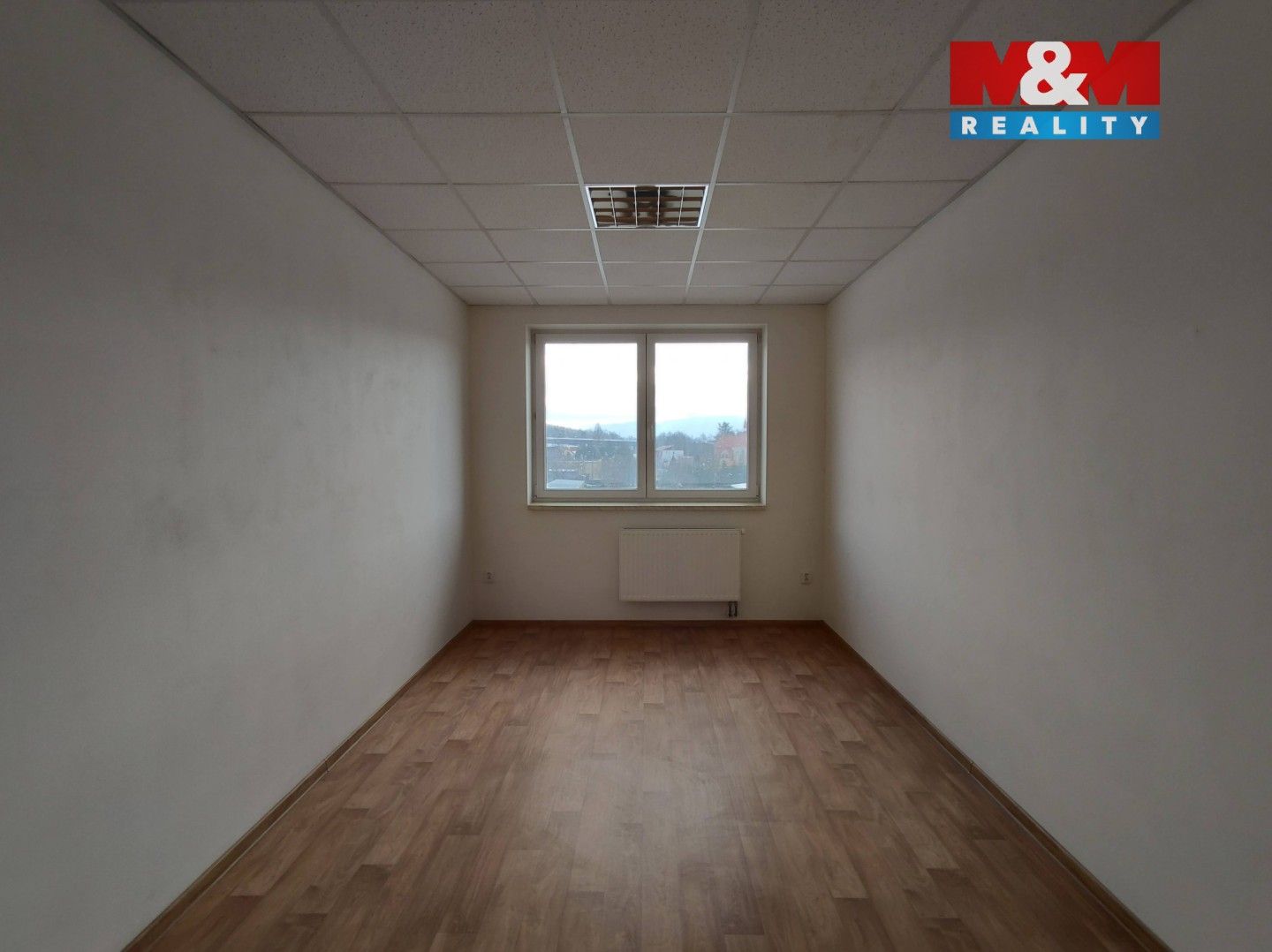 Pronájem komerčního prostoru 1295 m² - foto 23