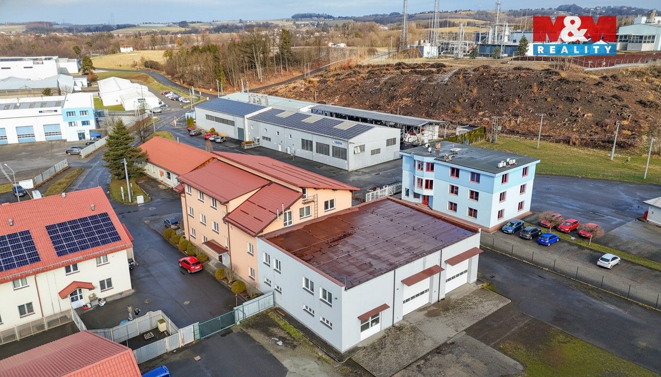 Pronájem komerčního prostoru 1295 m² - foto 24